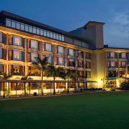 Hotel Mountview Чандігарх Екстер'єр фото